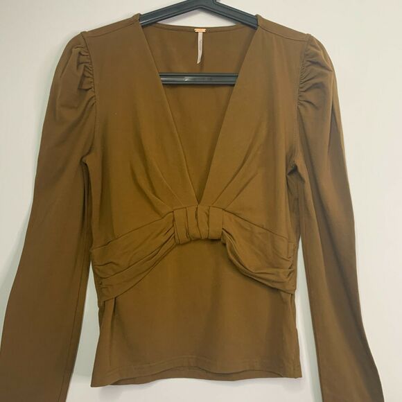 Free People Crop Top Tan Bow‎ Ruffle Deep V-Neck Long Sleeve Women's Size Medium - Picture 2 of 8